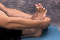 Yoga Practice May Strengthen the Feet and Ankles